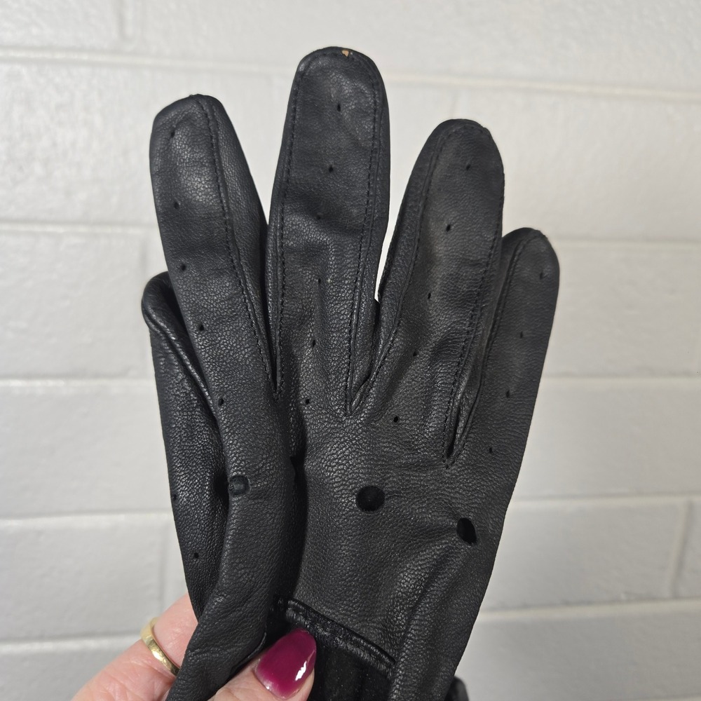 Vtg Black Leather Driving Gloves Womens Large Perforated Moto Biker Goth Emo - Picture 9 of 9